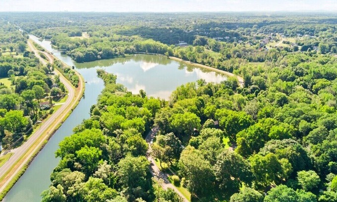 Spencerport Apartamento | Serene Canal Retreat