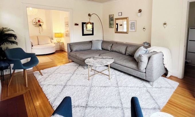 Riley Park-Little Mountain Casa | Serene Character Home in Cambie Village