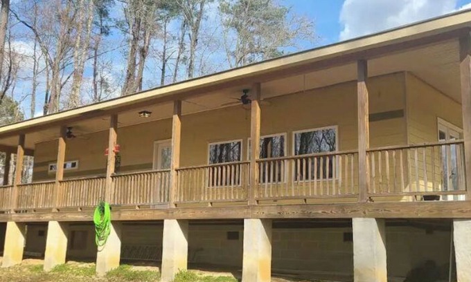 Franklinton Cabaña | Serene Cottage & Wooded Retreat w Huge Porch!
