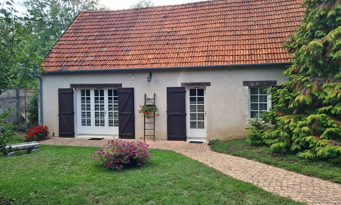 Saint-Ay Cabaña | Casa de campo renovada entre castillos, 6 pax, jardín y terraza