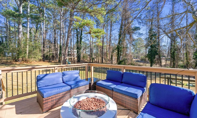 East Cobb Casa | Serene Dreams Cottage - Ideal Location in Marietta