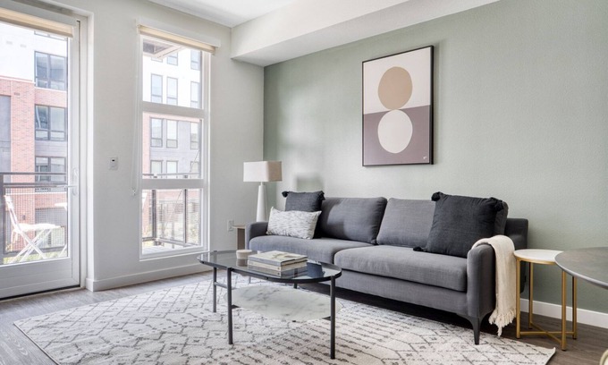Emeryville Apartamento | Serene Emeryville 1BR w/ Pool, Gym & W/D, walk to Safeway, by Blueground