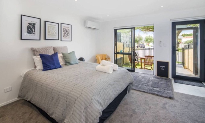 Lower Hutt Casa | Serene Escape: Studio in Macky Street