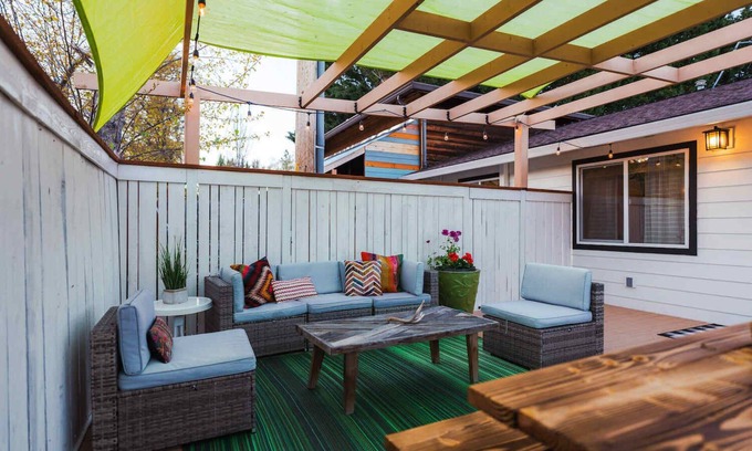 Ashland Casa | Serene Family, Cottage-minutes to Downtown
