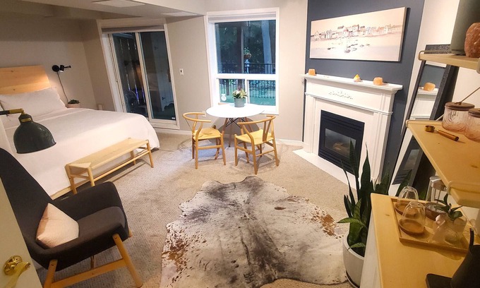 Hamilton Casa | Serene Forest Retreat with King Bed and Fireplace
