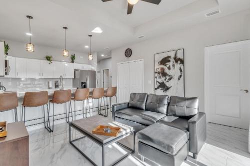 Westminister Apartamento | Serene Golf View Retreat Duplex