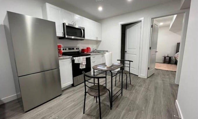 Saskatchewan Casa | Serene Haven in Harbour Landing