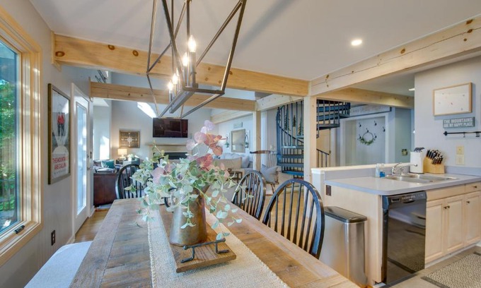 Pedlars Edge Casa | Serene Hideaway with Views, 1 Mi to Hike and Ski!