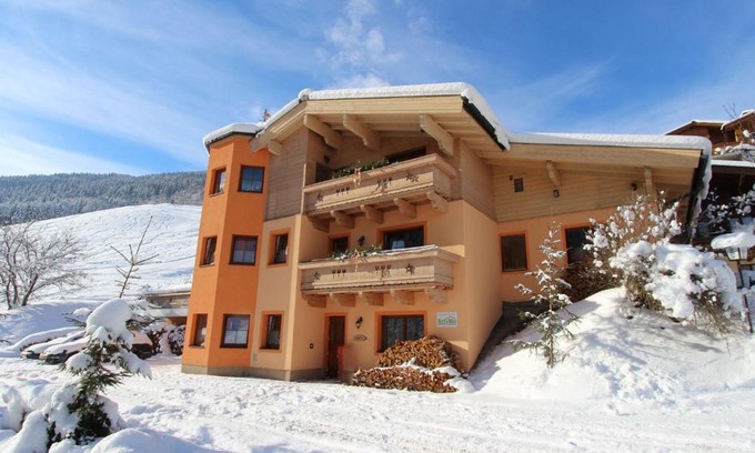 Vorderglemm Casa | Serene Holiday Home with Infrared Sauna in Salzburg