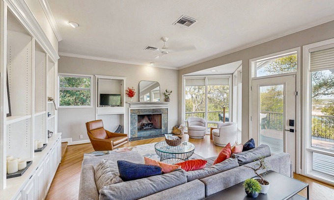 Lakeway Casa | Serene home overlooking Lake Travis with indoor-outdoor living & stunning views