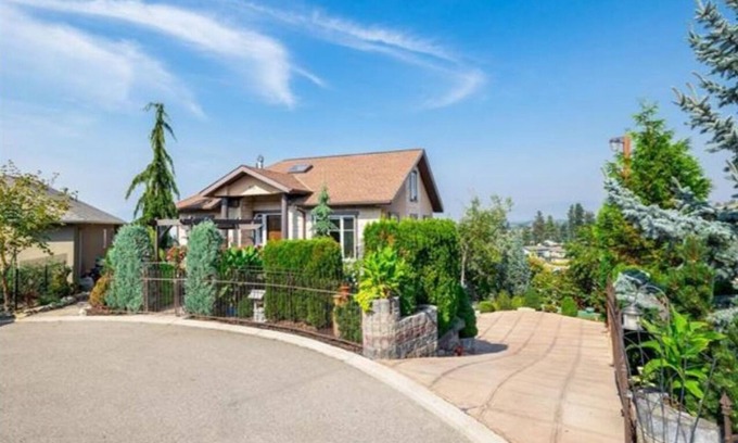 Southwest Mission Casa | Serene Lake & Mountain View Retreat in Kettle Valley"