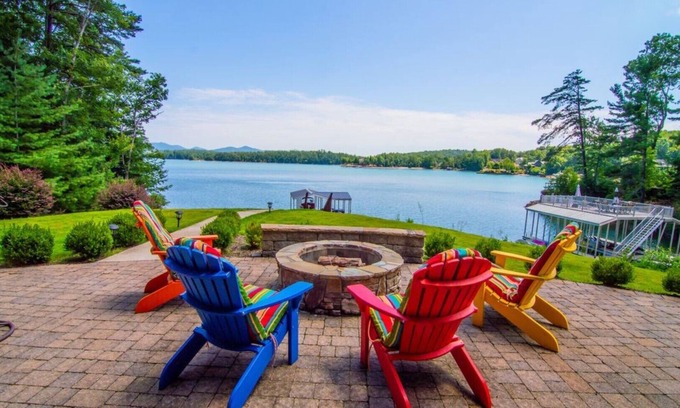 Blairsville Casa | Serene lakefront property on Nottely Lake in North Georgia Mountains