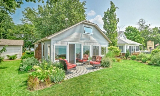 Town of Essex Cabaña | Serene Lakeside living! A charming three bedroom one bath cottage
