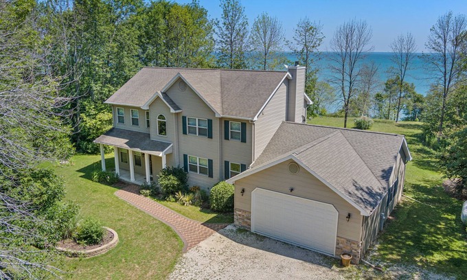 Branch Casa | Serene Lakeview Retreat on Lake Michigan - Minutes to Whistling Straights