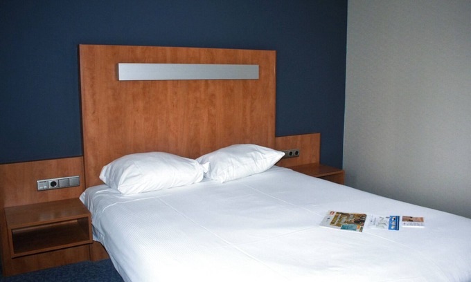 Made Casa | Serene Made Getaway Steps from Local Dining, National & Theme Park Adventures