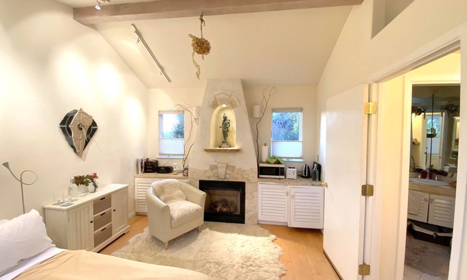 Merriewood Cabaña | Serene Montclair Getaway