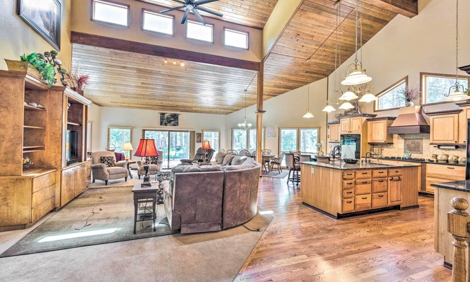 Woodmoor Casa | Serene Monument Sanctuary w/ Patio & Fire Pit!