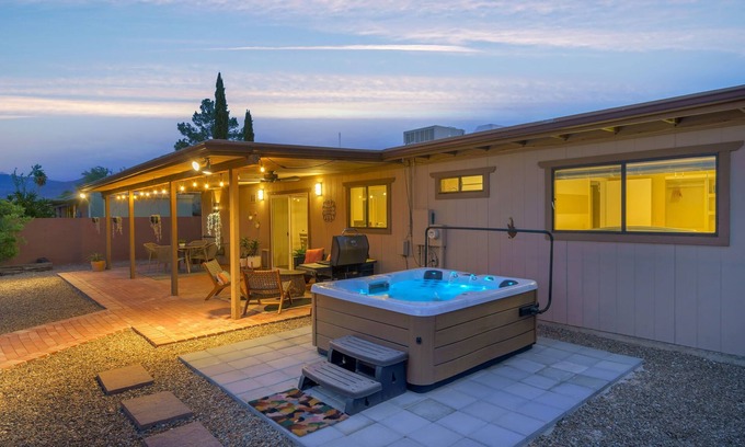 Tucson Casa | ¡NUEVO LISTADO! Retiro sereno de montaña