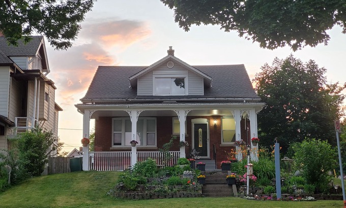Niagara Falls Casa | Serene Niagara Inn