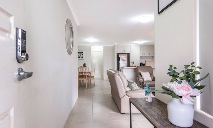 Gosnells Casa | Serene Oasis - 3 Bedroom Getaway House