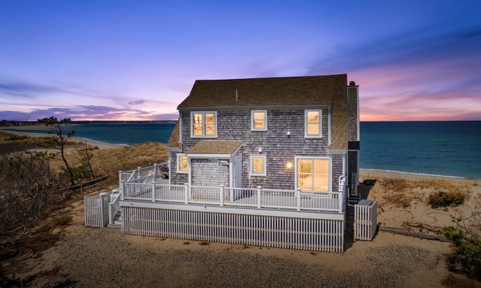 East Sandwich Casa | Serene Oceanfront Getaway w/ Stunning Views