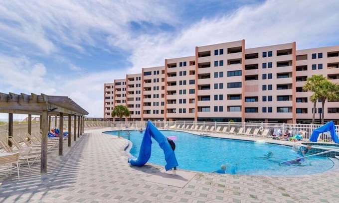 North West Florida Condominio | Serene Penthouse unit with Hot Tub and Music, Gulf Front