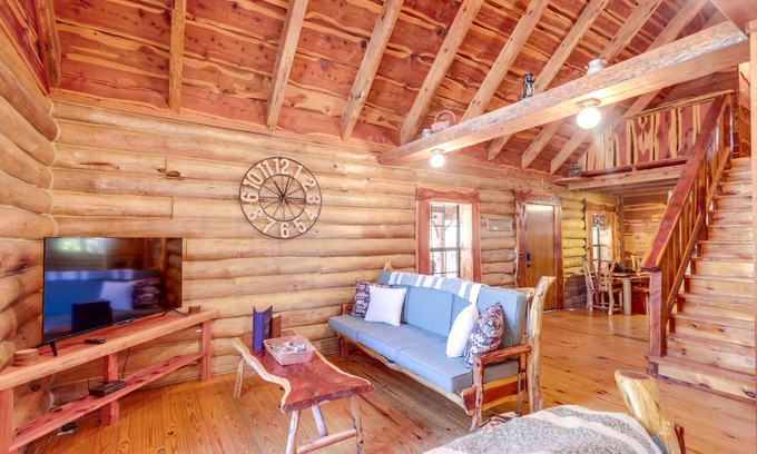 Pikeville Cabina | Serene Pikeville Cabin: 20 Mi to Fall Creek Falls!