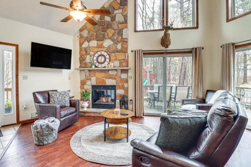 Albrightsville Casa | Serene Poconos Cabin with Hot Tub and Beach Access!