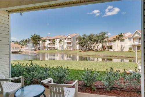 Ocean Side Village Apartamento | Serene Pondside Getaway - BC10