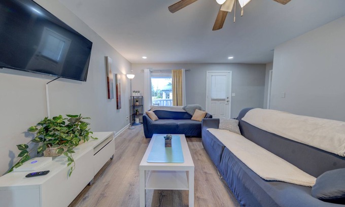 North Charleston Casa | Serene Private Renovated Charleston Getaway
