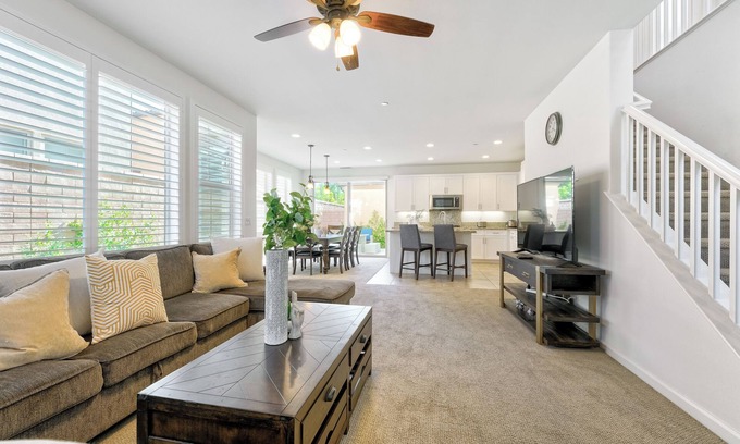 Lake Forest Casa | Serene Retreat at Forest Vista: Nature's Haven Awaits Your Arrival Today! #41153