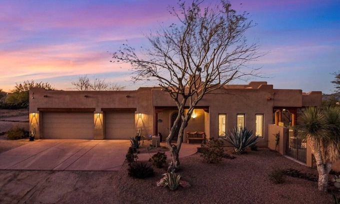 Rio Verde Foothills Casa | Serene Scottsdale Home:Heated Pool,HotTub,FirePit,Putting Green & Mountain Views