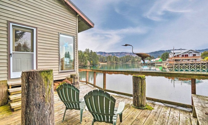 Seldovia Cabina | Serene Seldovia Cabin