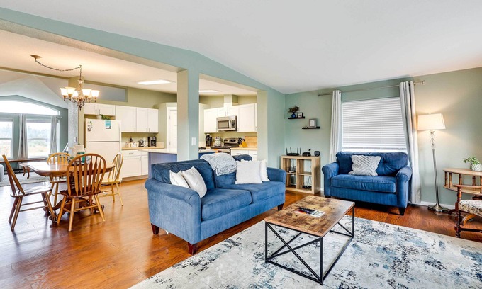 Sequim Casa | Serene Sequim Retreat w/ Deck: Pets Welcome!