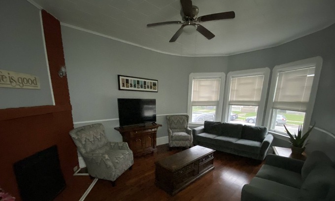 Stockade Historic District Apartamento | Serene Space Near Ellis Hospital, Rivers Casino & Downtown