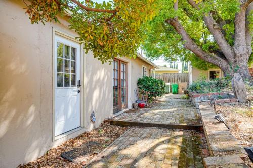 Castro Valley Apartamento | Serene Studio in SF Suburbs Quiet and Cat Friendly!