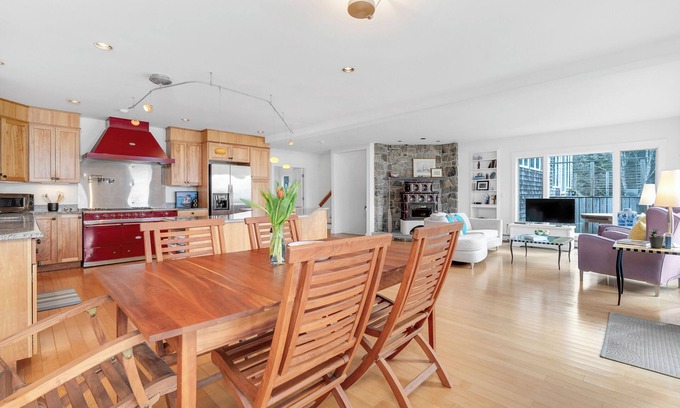 Georgetown Casa | Serene Tide: Private Retreat with Beach Nearby