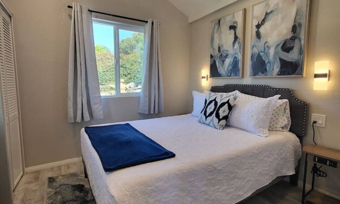 Fallbrook Casa | Serene Vineyard Cottage Escape