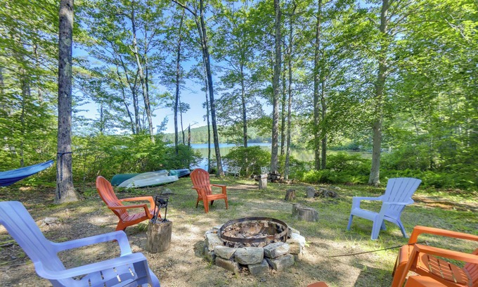 New Durham Casa | Serene Waterfront New Durham Home: Patio & Kayaks