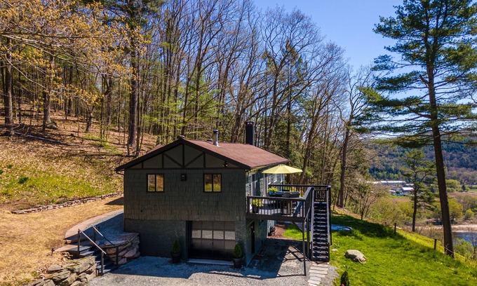 Damascus Casa | Serenity, Adventure, Scenic Oasis: Jacuzzi, Fire Pit, Pool Table, Fast Wifi