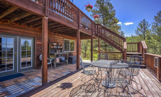 Florissant Casa | Serenity at Bear Lodge,Fantastic Sangre de Cristo Mountain Views,RV Parking,Dogs Considered with Fee