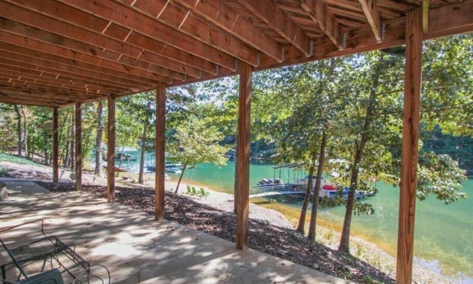 Serenity Bay Casa | Serenity Bay Lakehouse
