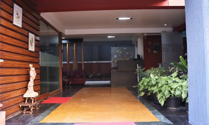 Viman Nagar Hotel | Serenity By Monarch Viman Nagar