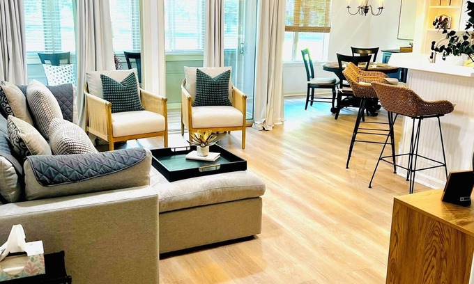 Plantations East Condominio | Serenity By The Beach!