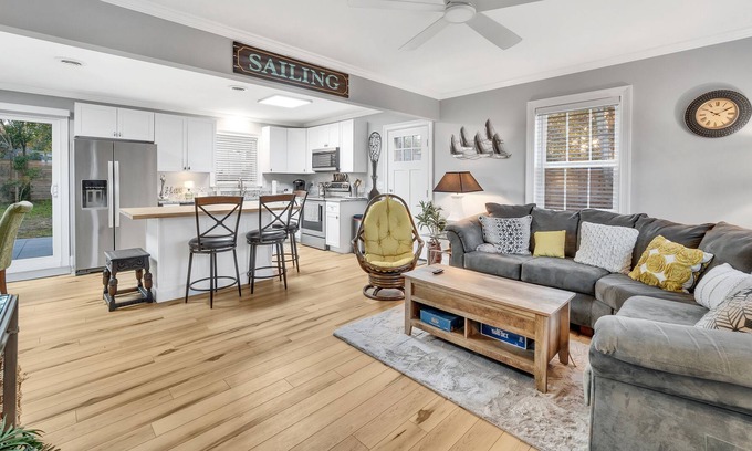 Myrtle Grove Casa | Serenity-Family/Nurses/Corp Trvl