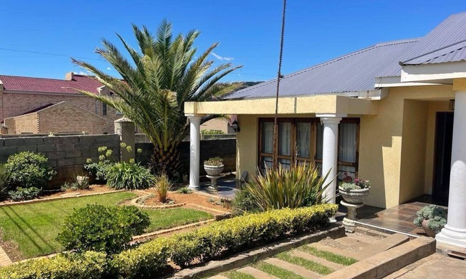 Maseru Cama Y Desayuno | Serenity Heights Backpackers Lodge