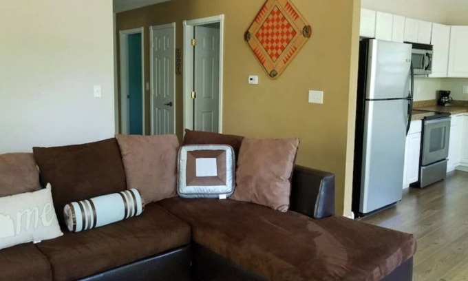 Ludington Casa | Serenity Hill - 3 bedroom house in Hamlin - close to Ludington State Park ******