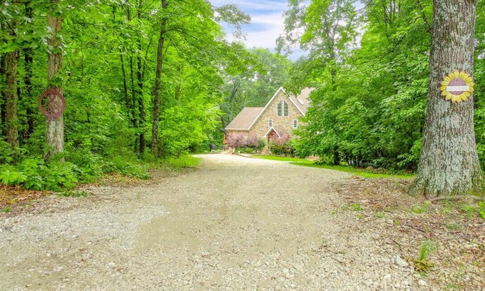Hartsburg Cabaña | Serenity House ~ Retreat Near MKT & Vineyards