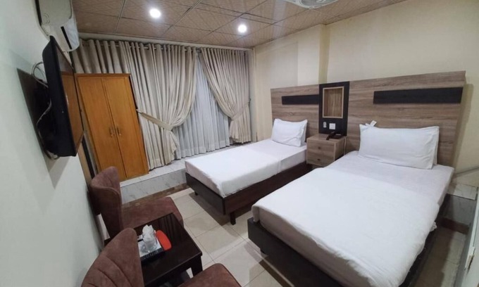 E-11 Sector Hotel | Serenity inn Guest House