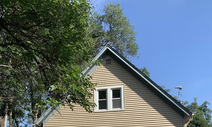 St. Charles Apartamento | Serenity Now: Cozy 2 bedroom in the idyllic country setting near the river.